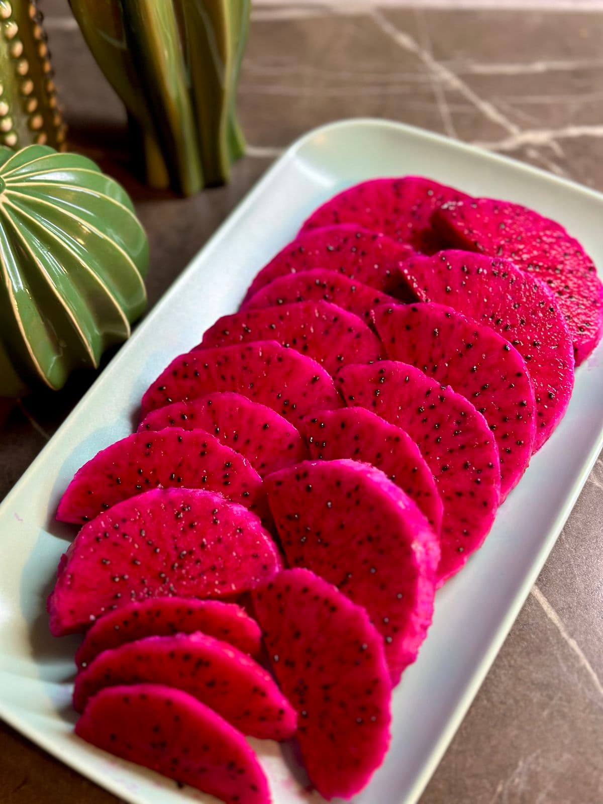 Red Dragon Fruit (Cut)